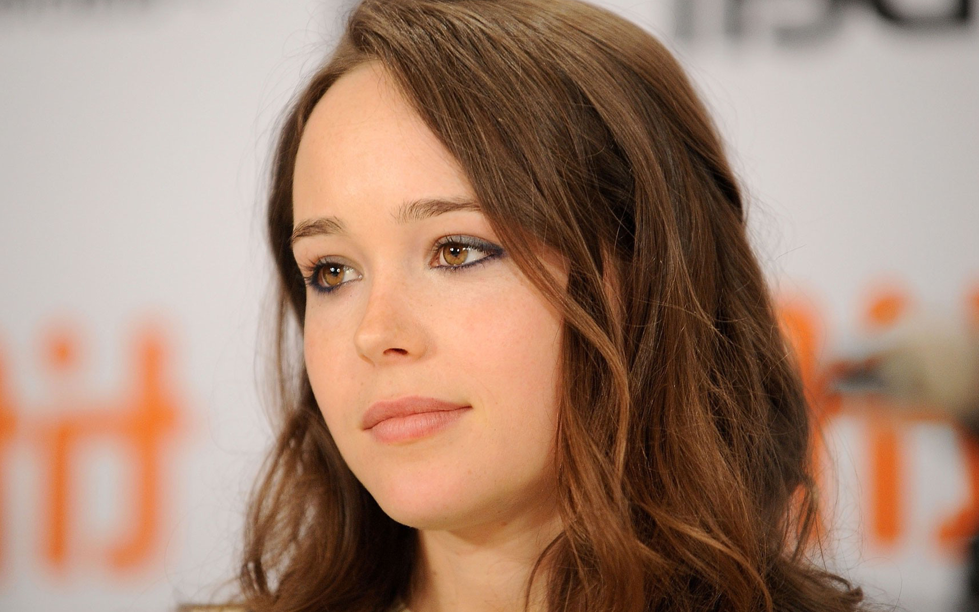 #FearlessFridays: Ellen Page - Super Heroines, Etc.